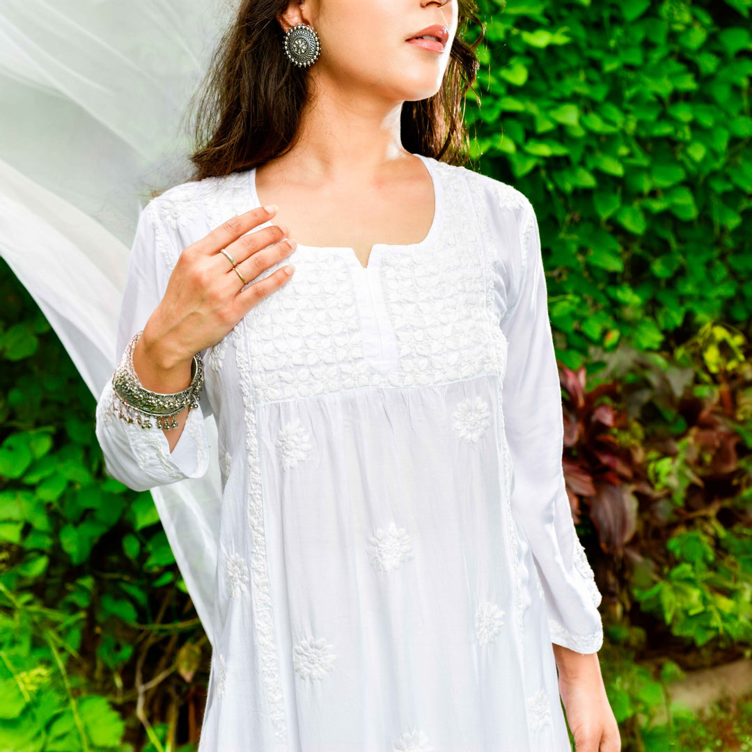 Iconic White Muslin-Straight Kurta